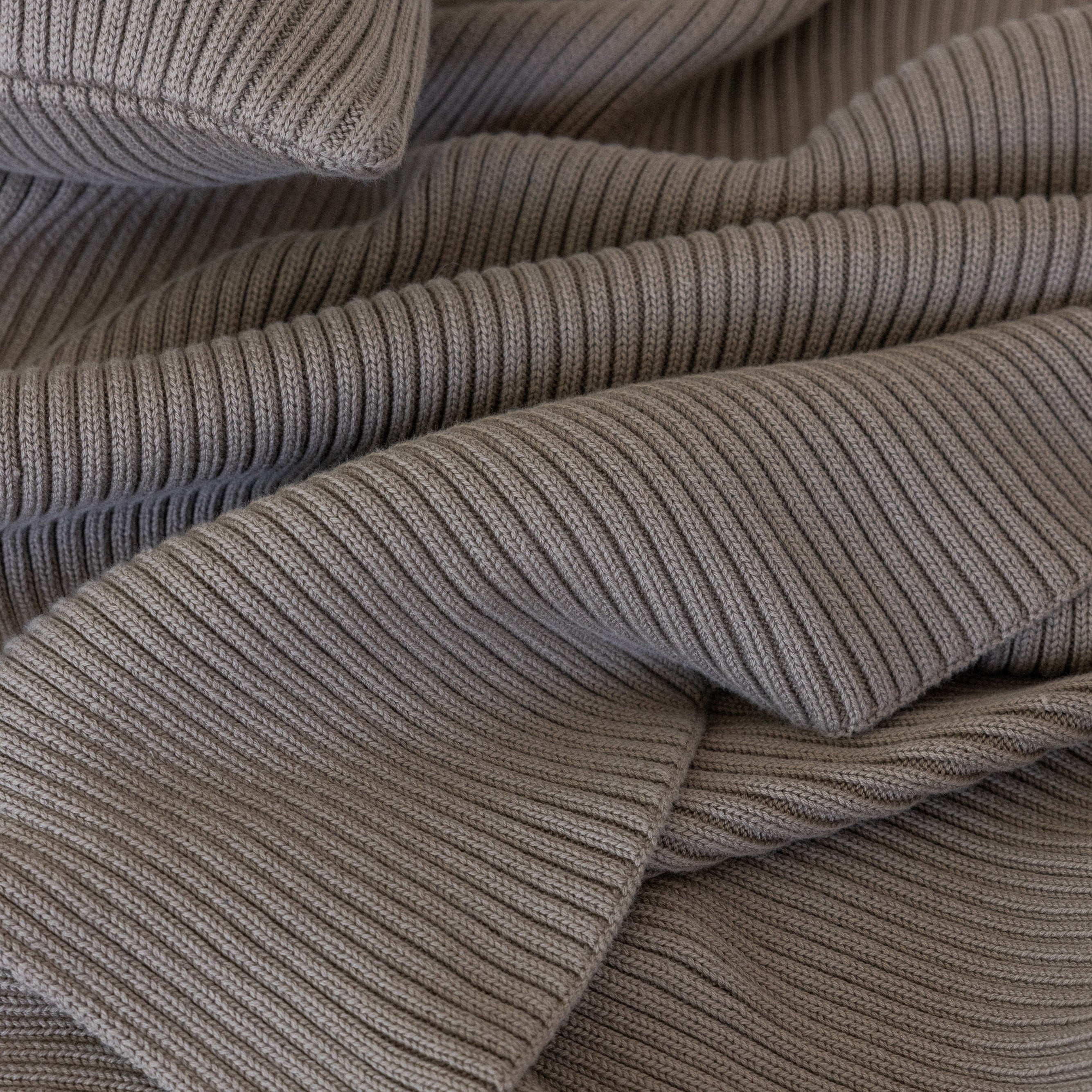 #color_desert-taupe